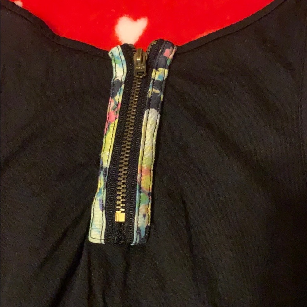 H&M Tank - Picture 3 of 3